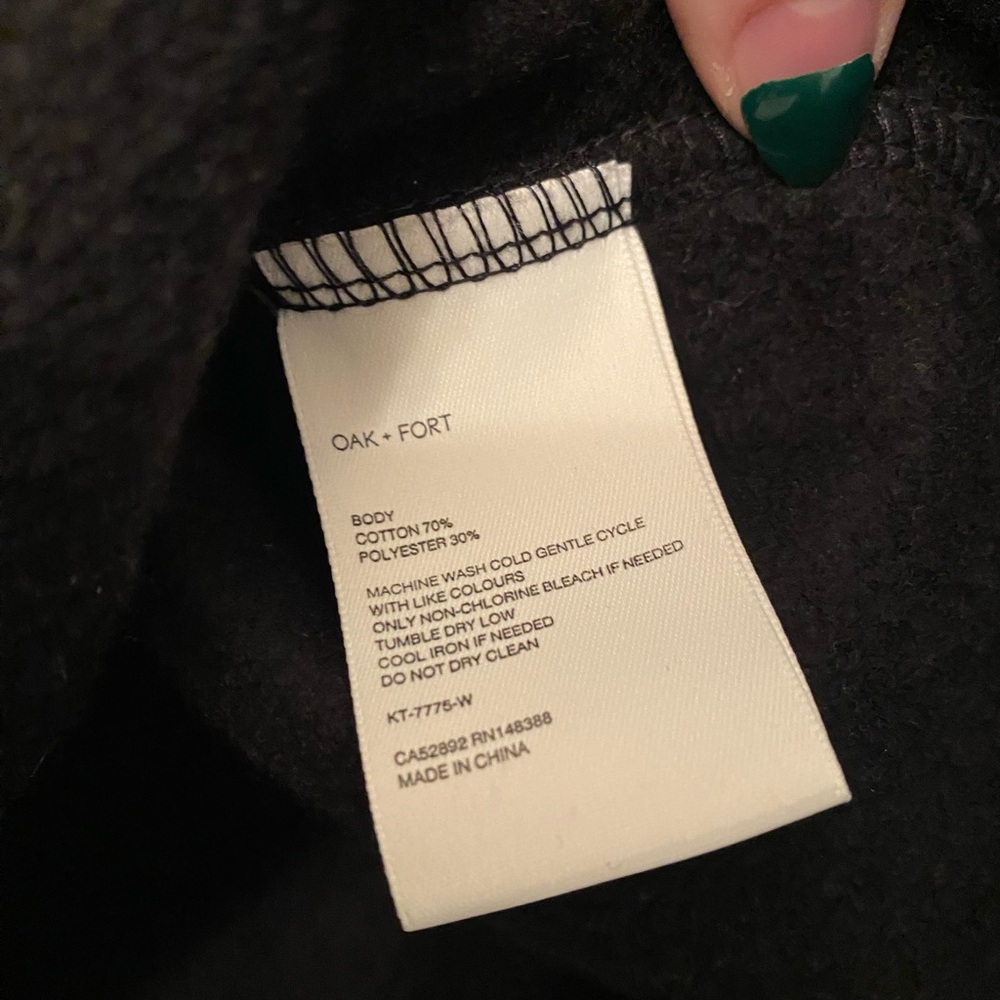 OAK & FORT- Black Cutout sweatshirt Oversized - Picture 5 of 5